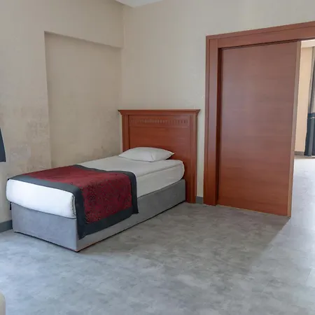 Hotel Casa Fora & 5*