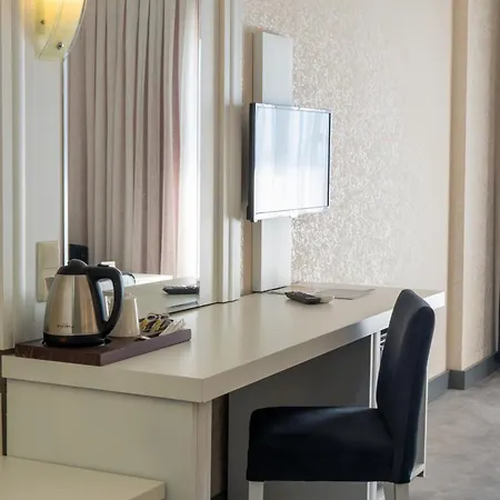 Hotel Casa Fora & 5*