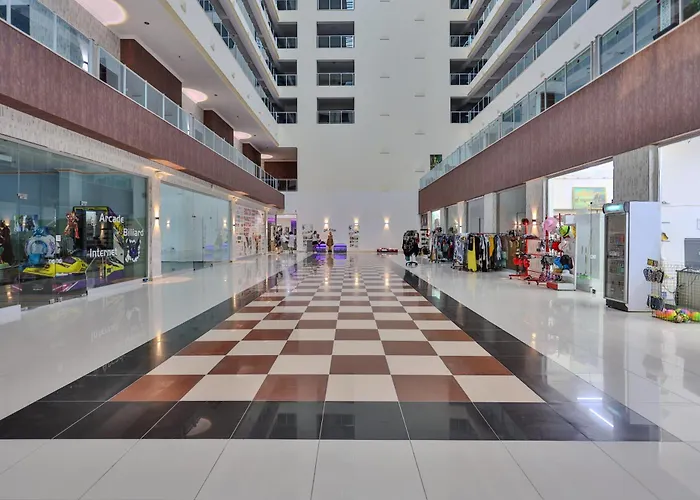 Hotel Casa Fora & 5*